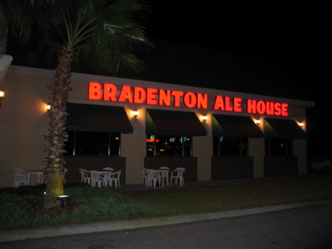 [picture: bradenton ale house sign]