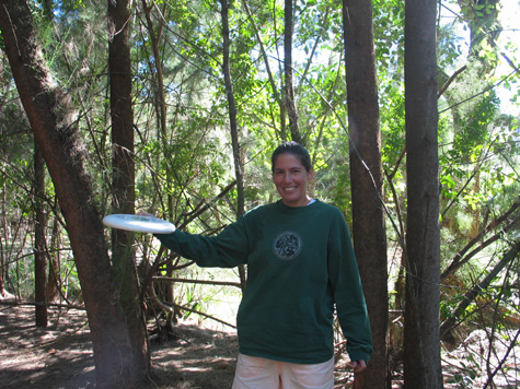 [picture: me and amy at disc golf, nov 29, 2003]