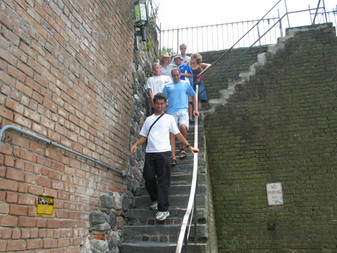 [picture: sh2003-stairs.jpg]